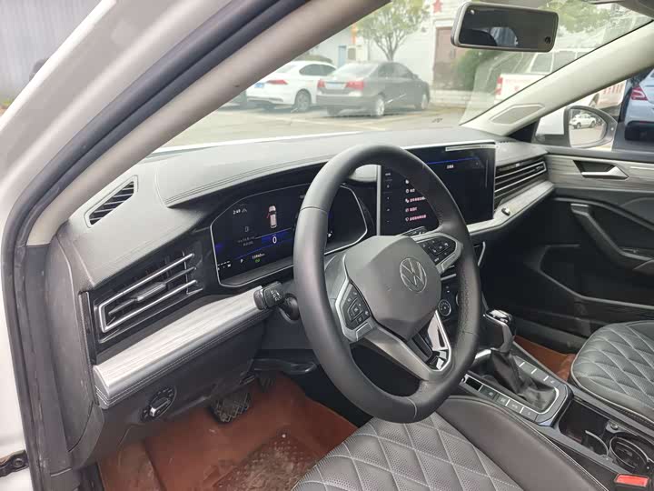 Фото 7 - Volkswagen Sagitar L