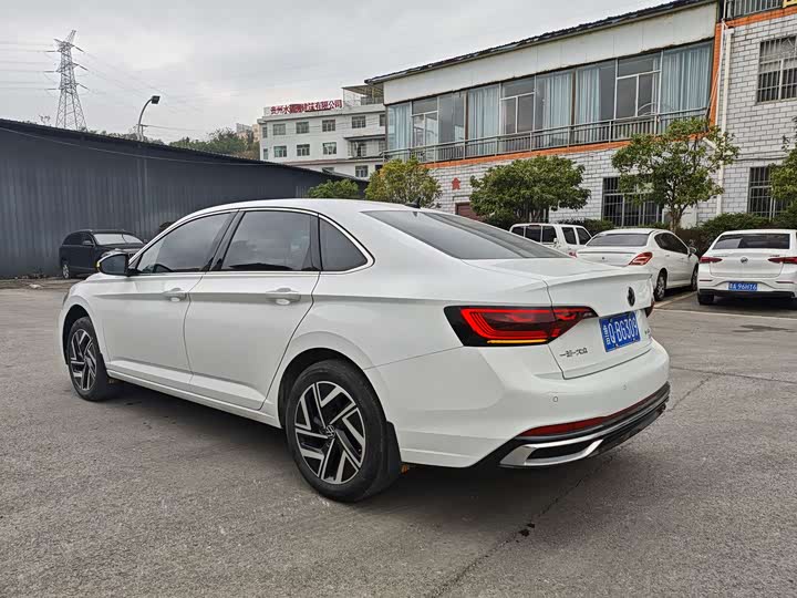 Фото 8 - Volkswagen Sagitar L