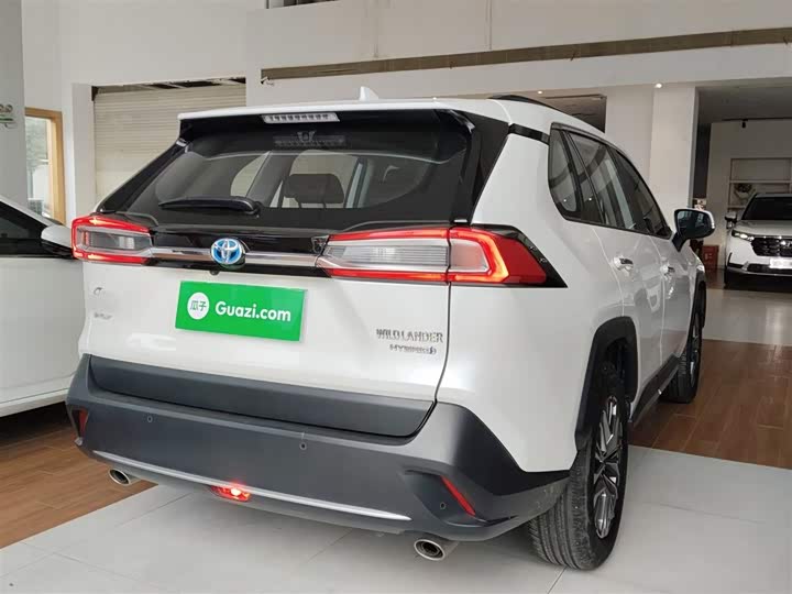 Фото 7 - Toyota Wildlander