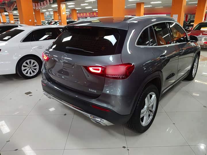 Фото 7 - Mercedes-Benz GLA-Class