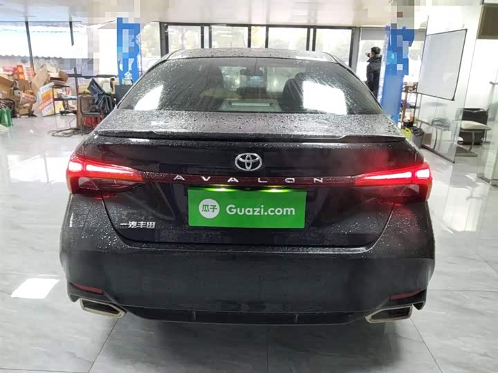 Фото 6 - Toyota Avalon