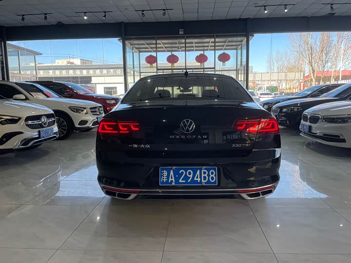 Фото 8 - Volkswagen Magotan