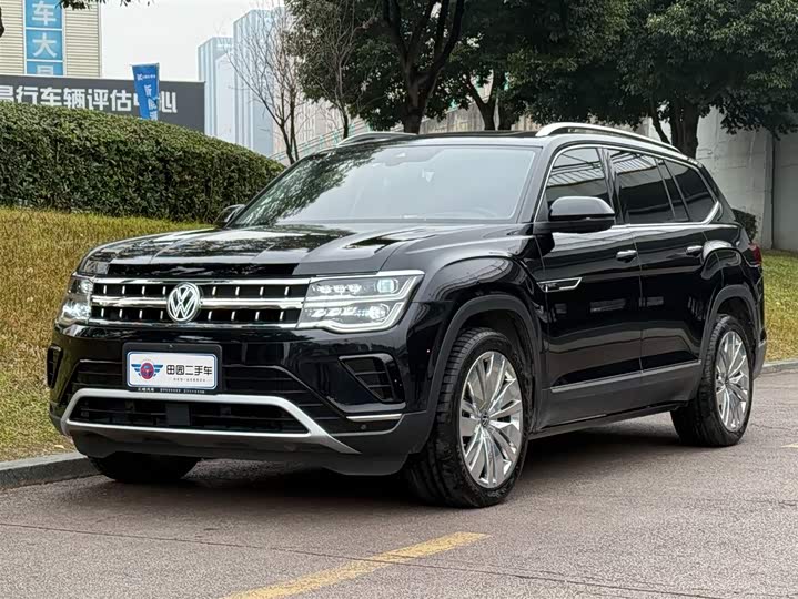 Фото 1 - Volkswagen Teramont Pro