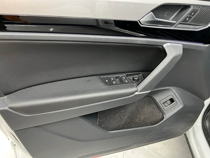 Фото 3 - Volkswagen Tayron