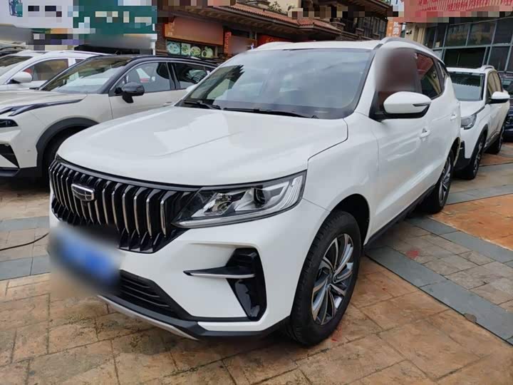 Фото 2 - Geely Vision X6