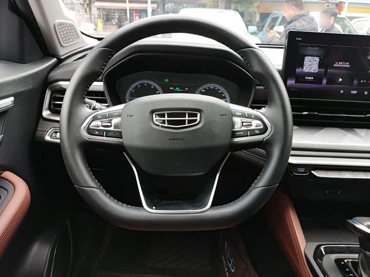 Фото 3 - Geely Vision X6