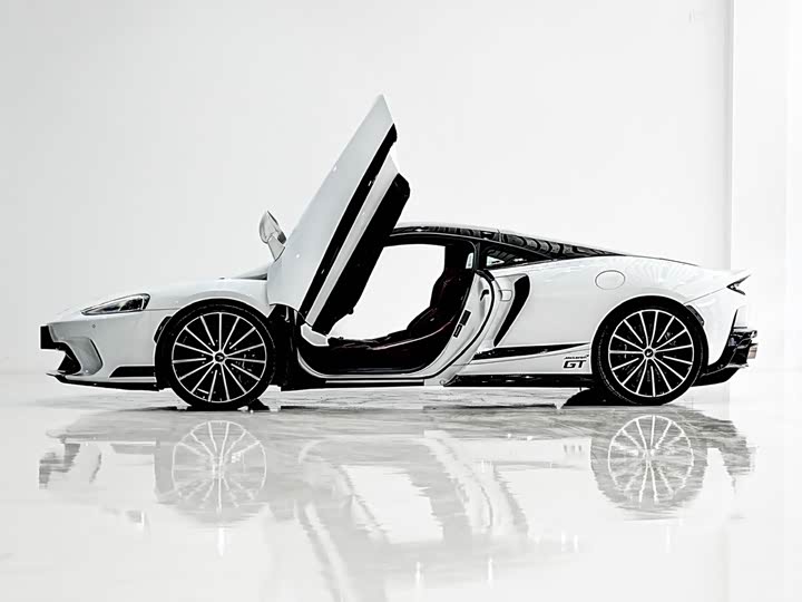 Фото 3 - McLaren GT