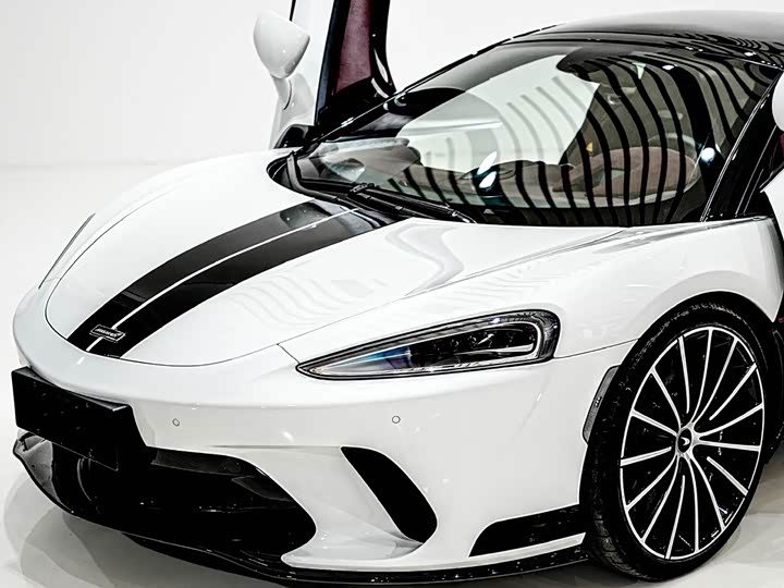 Фото 5 - McLaren GT