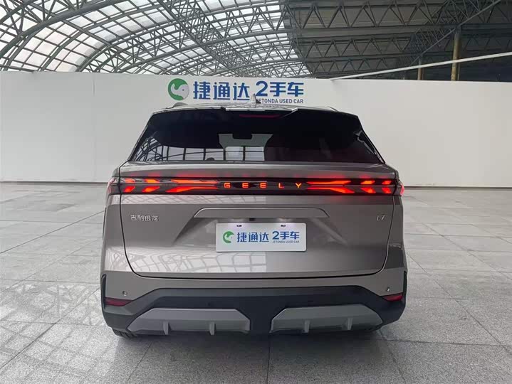 Фото 7 - Geely Galaxy L7