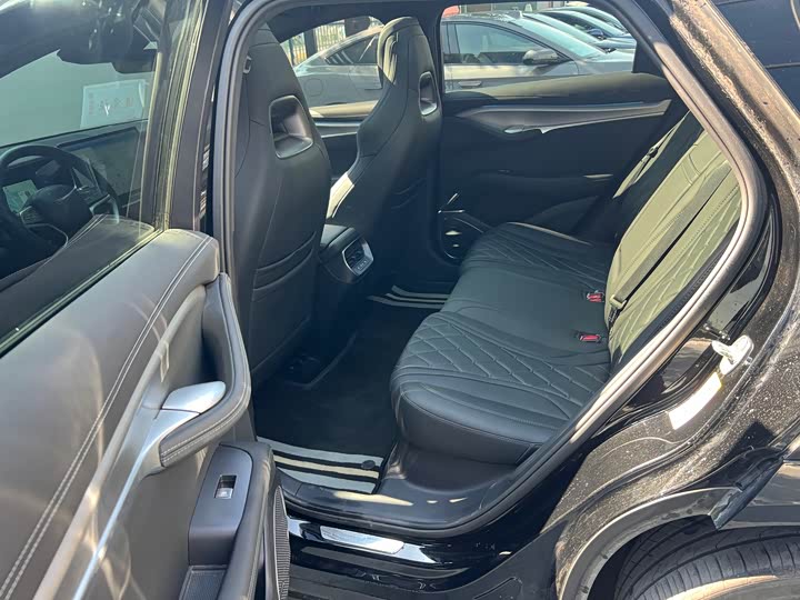 Фото 8 - BYD Sea Lion 07 EV