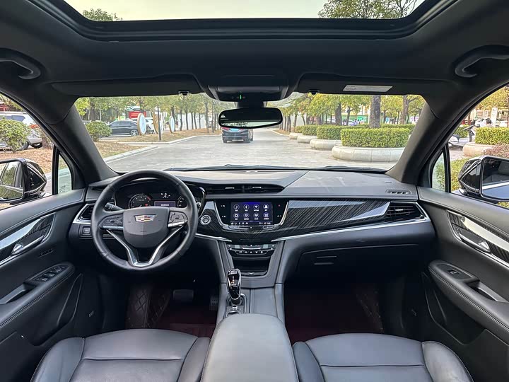Фото 5 - Cadillac XT6
