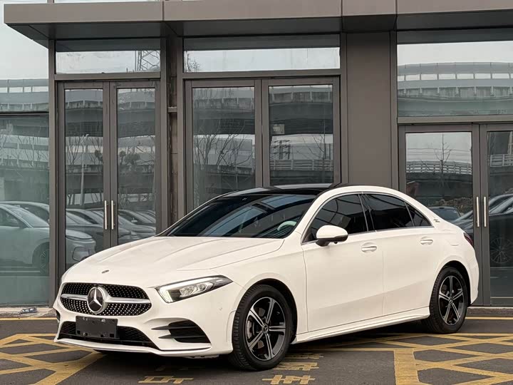 Фото 1 - Mercedes-Benz A-Class