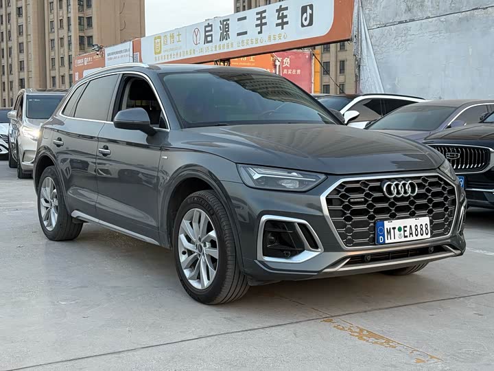 Фото 3 - Audi Q5L