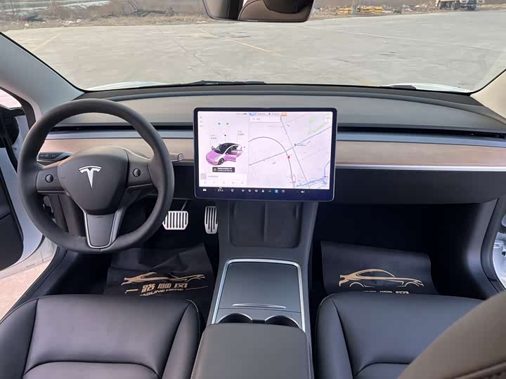Фото 6 - Tesla Model 3
