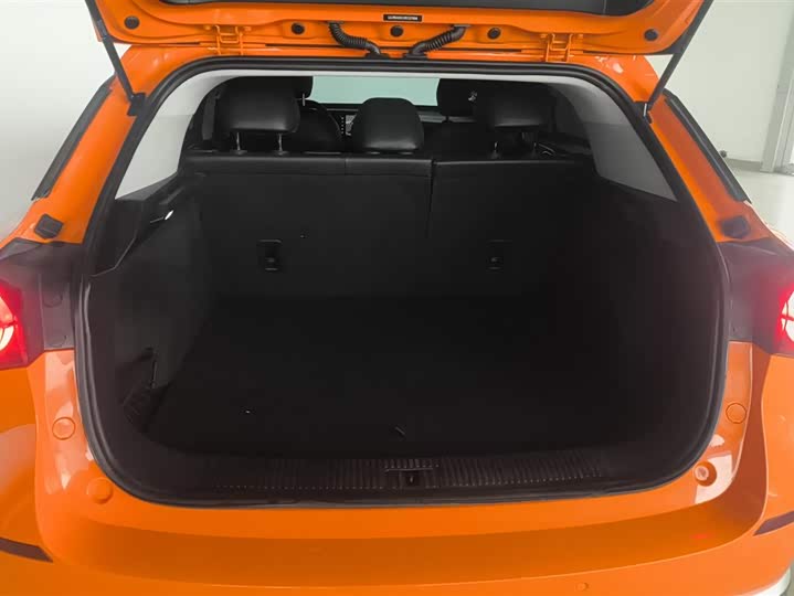 Фото 4 - MG Motor One