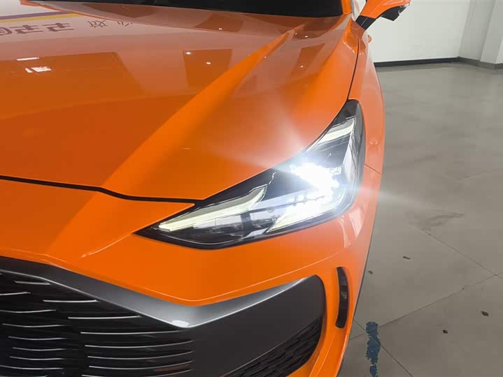 Фото 5 - MG Motor One