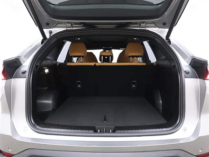 Фото 8 - Geely Galaxy L7