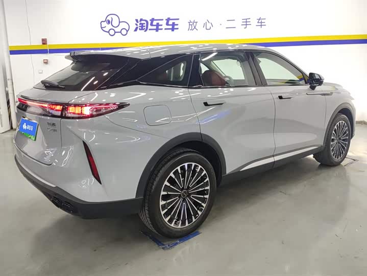 Фото 3 - Exeed RX C-DM Hybrid