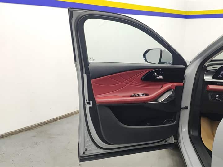 Фото 7 - Exeed RX C-DM Hybrid