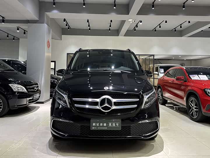 Фото 2 - Mercedes-Benz V-Class