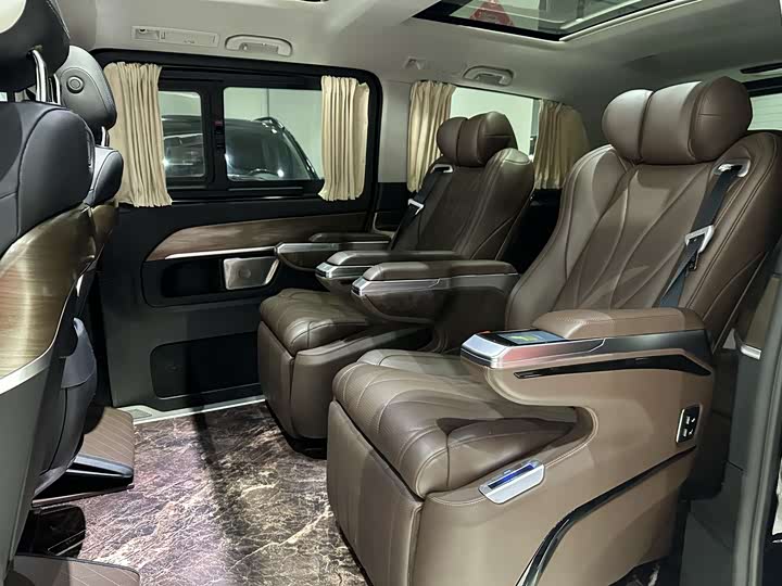 Фото 6 - Mercedes-Benz V-Class