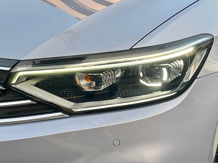 Фото 4 - Volkswagen Magotan