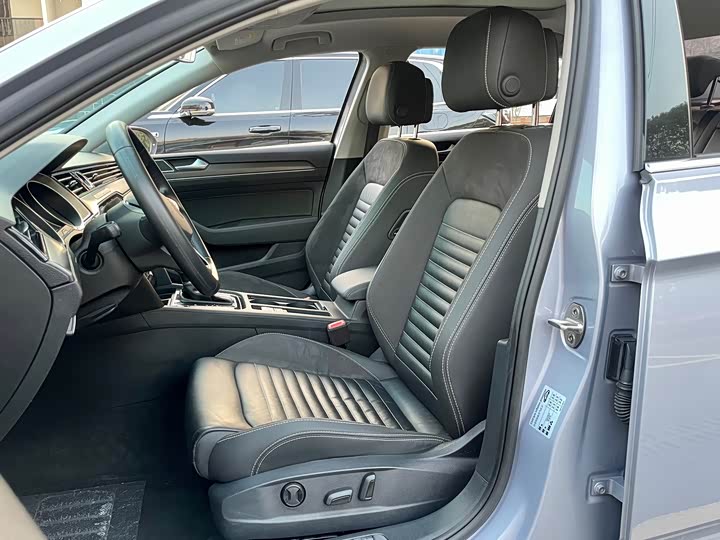 Фото 7 - Volkswagen Magotan