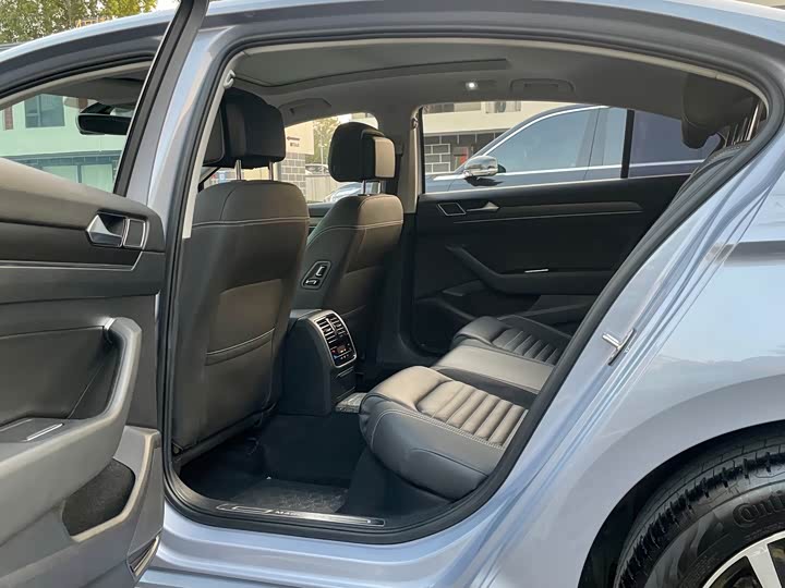 Фото 9 - Volkswagen Magotan