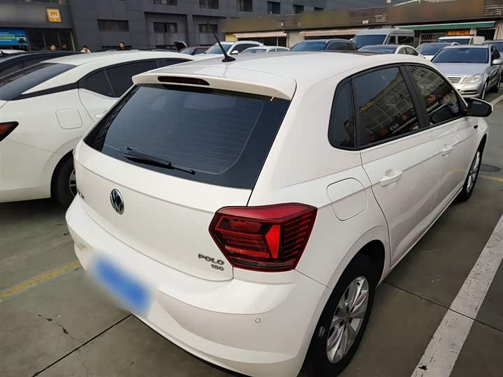 Фото 7 - Volkswagen Polo