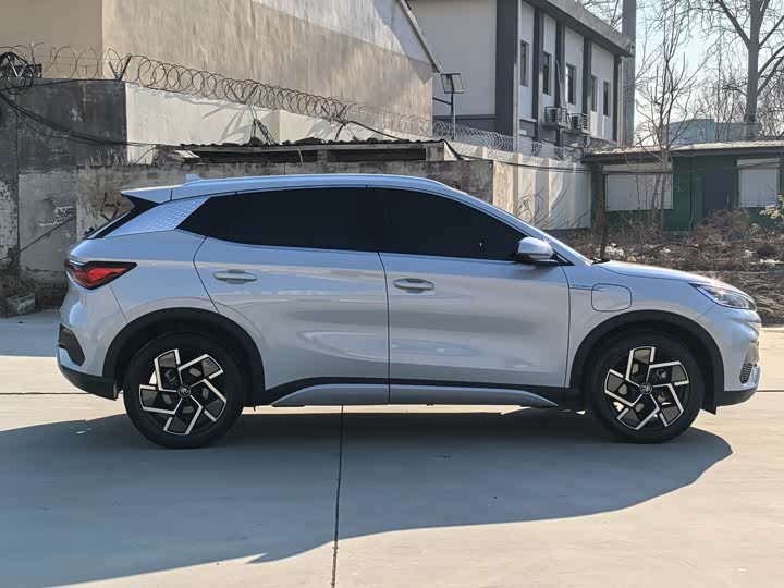 Фото 4 - BYD Yuan Plus