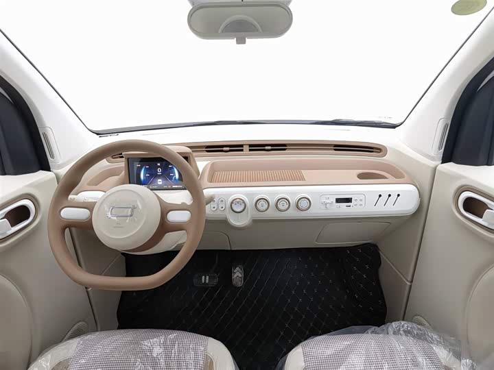 Фото 5 - Bestune Pony