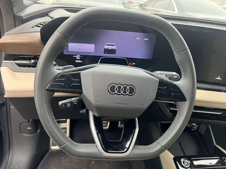 Фото 7 - Audi Q6L e-tron