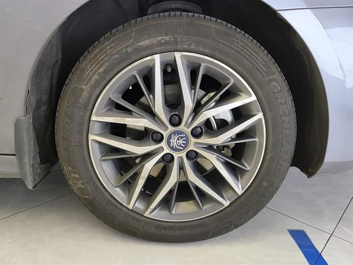 Фото 6 - BYD Qin Plus