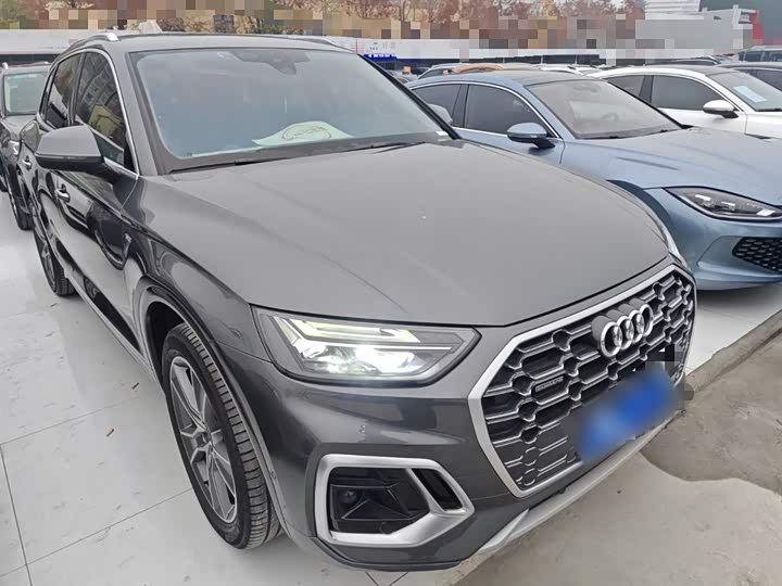 Фото 4 - Audi Q5L