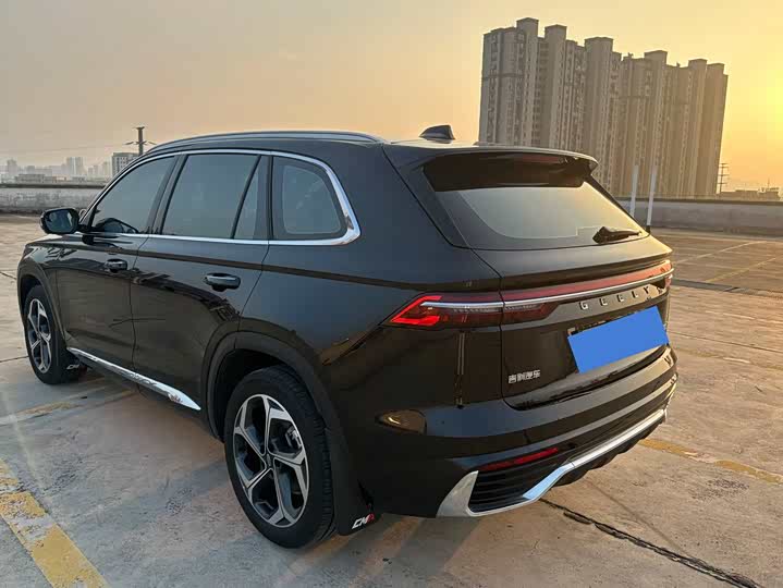 Фото 5 - Geely Monjaro