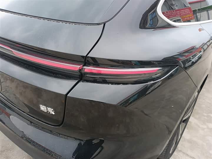 Фото 8 - Nio ET5T