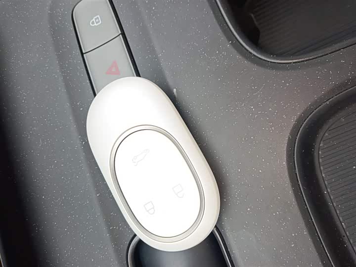 Фото 9 - Nio ET5T