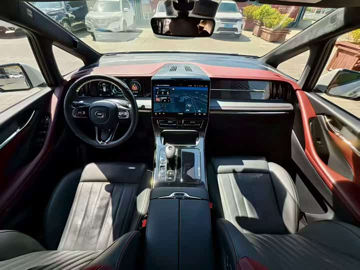 Фото 4 - GAC Trumpchi M8