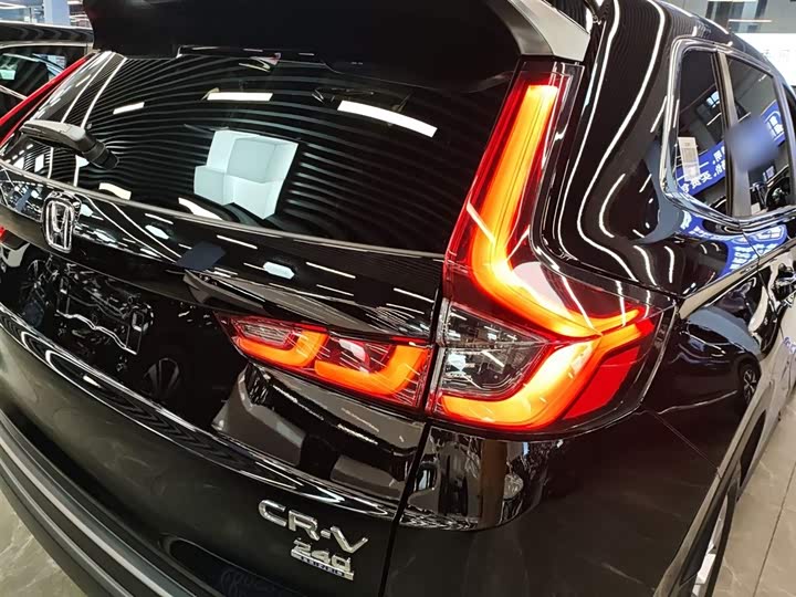 Фото 8 - Honda CR-V