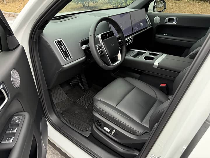 Фото 7 - LiXiang L6