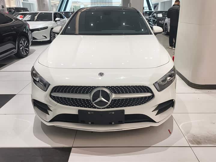 Фото 2 - Mercedes-Benz A-Class