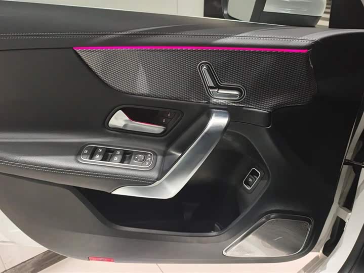 Фото 7 - Mercedes-Benz A-Class