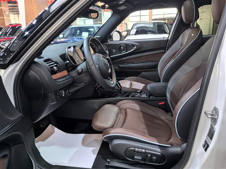 Фото 6 - Mini Clubman