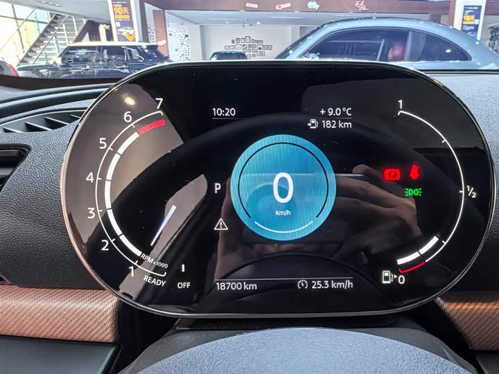 Фото 9 - Mini Clubman