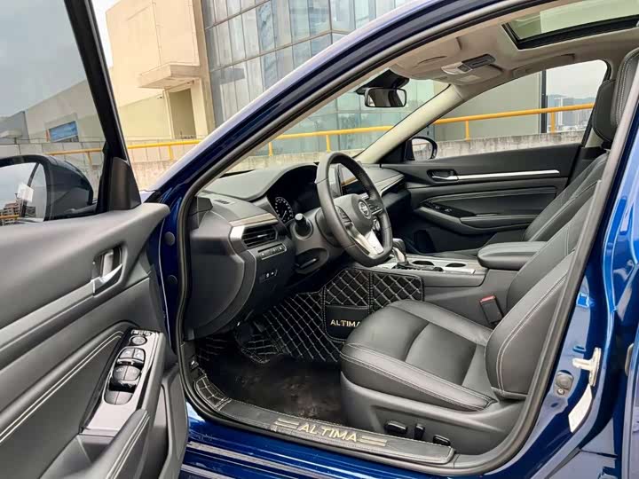 Фото 4 - Nissan Teana