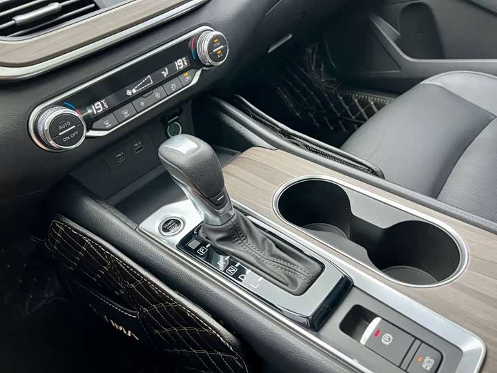 Фото 8 - Nissan Teana