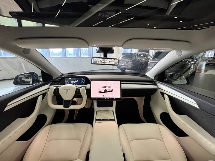 Фото 4 - Tesla Model Y