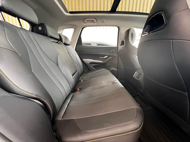 Фото 9 - BYD Sea Lion 05 DM-i Hybrid