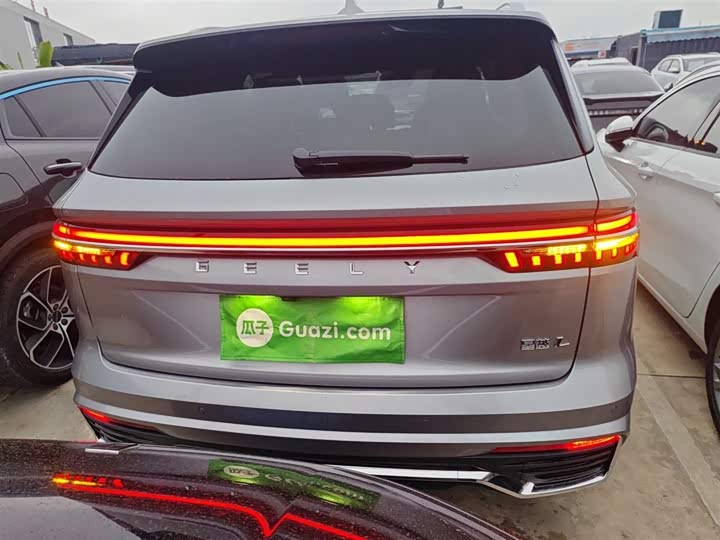 Фото 6 - Geely Monjaro