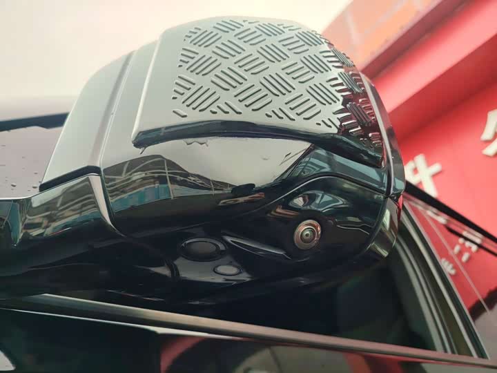 Фото 4 - Land Rover Defender